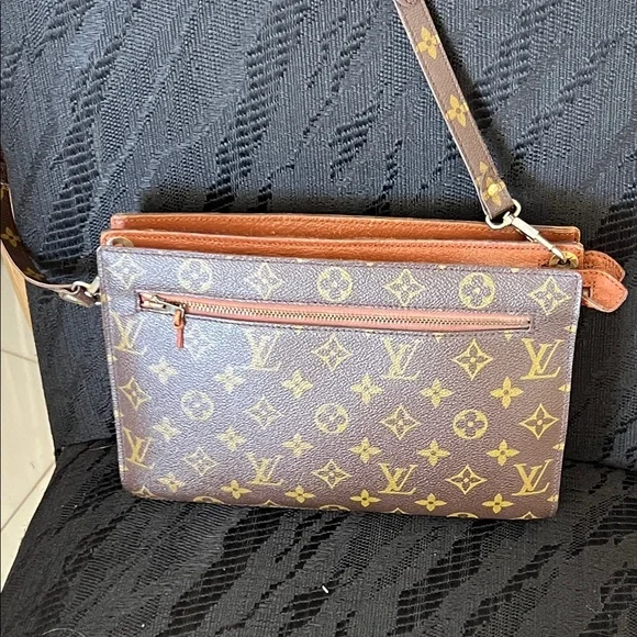 Louis Vuitton Monogram Canvas Brown and Tan Crossbody Pouch - Picture 1 of 5